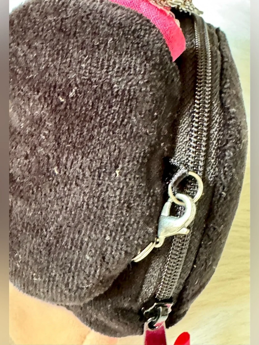 Disney‎ Minnie Mouse Plush Mini Handbag With Chain Strap Sequin Bow